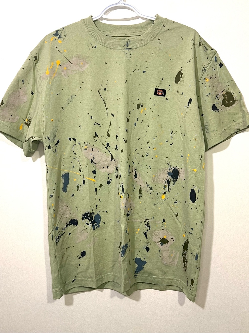 Dickies Paint Splatter Mens Green T Shirt - Size Medium